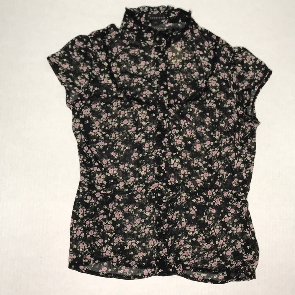 Forever 21 Sheer Button down ditsy Floral top M